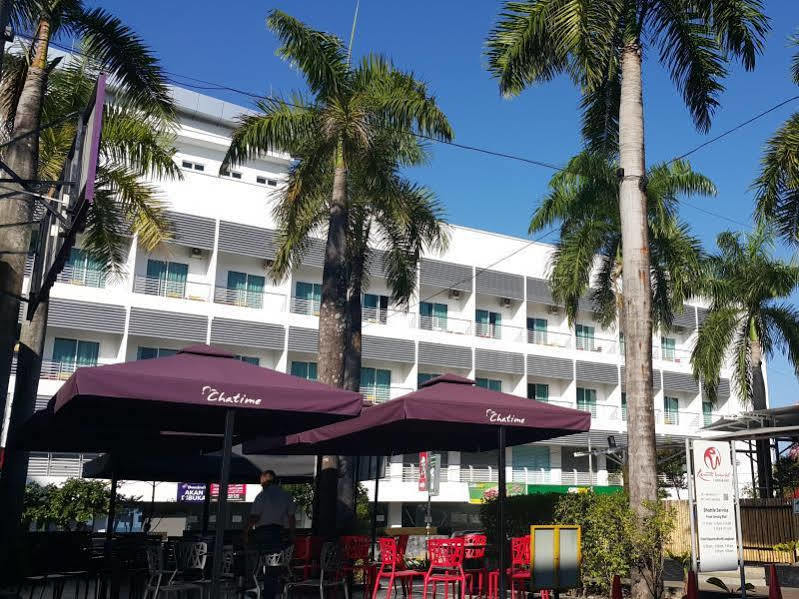 Cenang Plaza Beach Hotel Pantai Cenang  Exterior foto